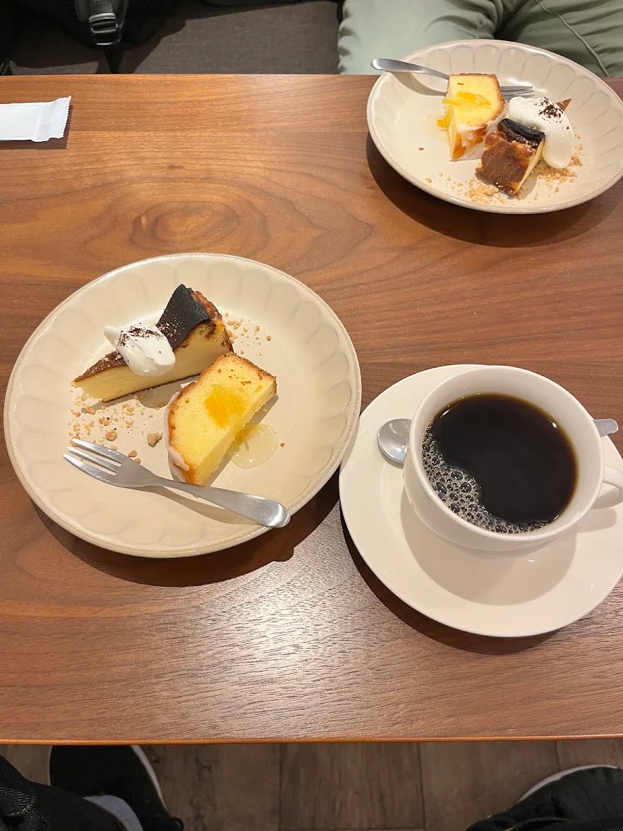 Cafe Kreemy · 11